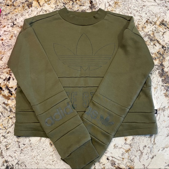 Adidas pullover - Picture 1 of 3